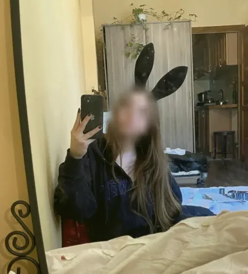 Alba, 19