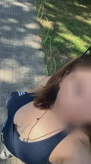 Amalie, 22