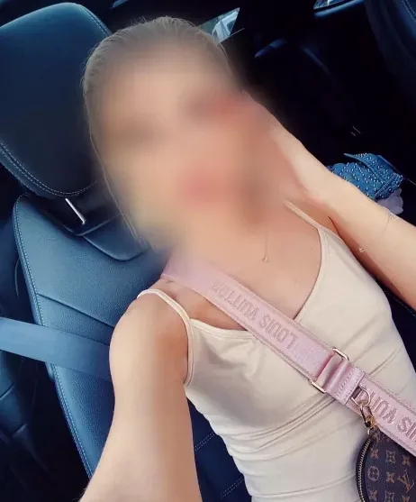 Bianca, 39