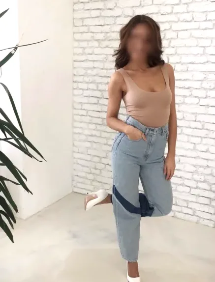 Charlotte, 24