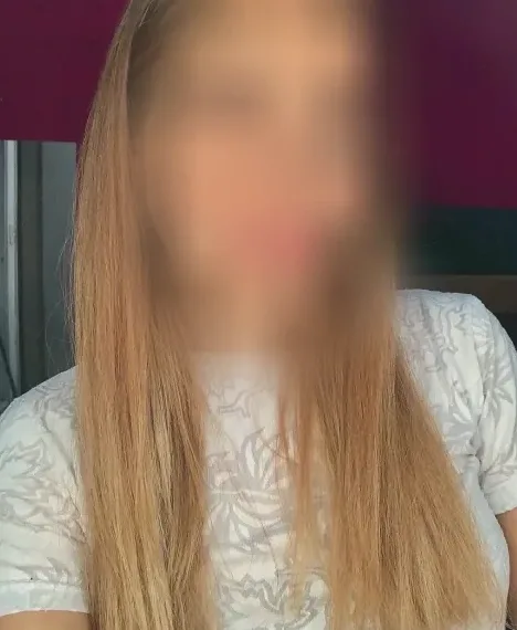 Christina, 24