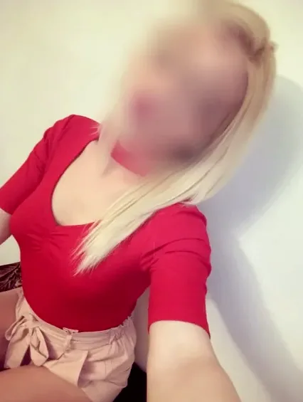 Molly, 34