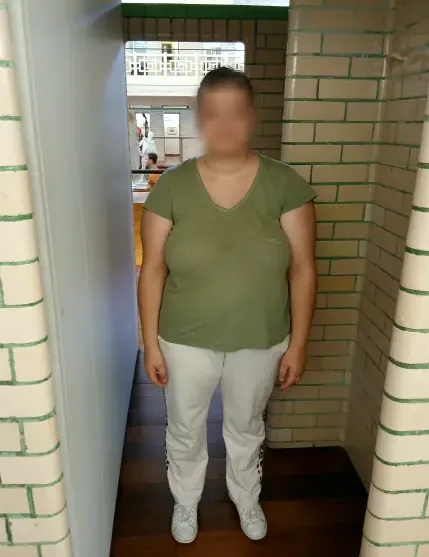 Sara, 23