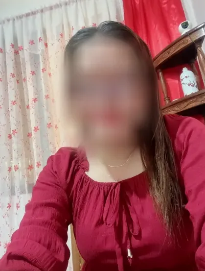Simone, 38